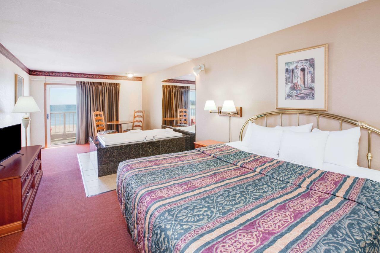 Super 8 Beachfront By Wyndham Mackinaw City, Mi المظهر الخارجي الصورة